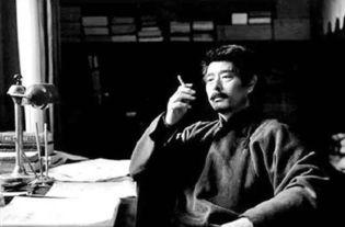 鲁迅路人吃瓜,鲁迅视角下的路人吃瓜众生相